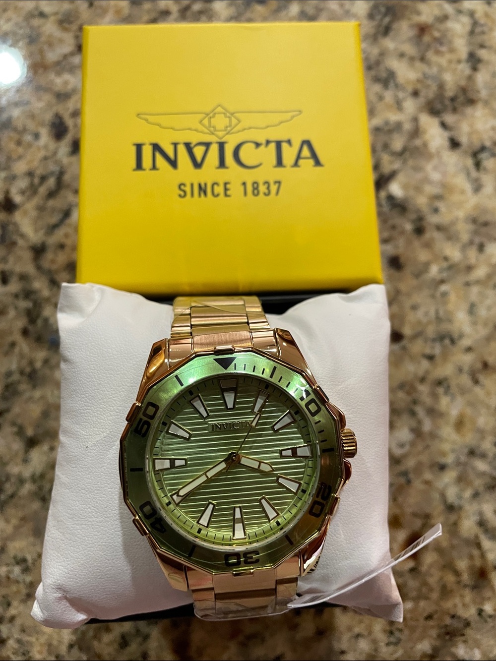 Invicta Pro Diver Men's Gold Tone Watch with Green Dial and Bezel
